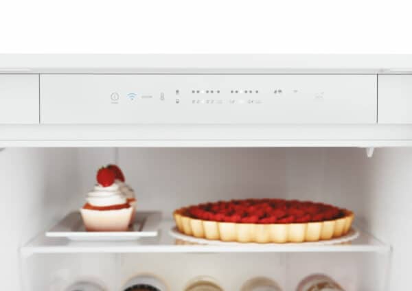 Candy CBT3518EW No Frost Wi-Fi Class E 248L Built-In Fridge-Freezer - Image 3
