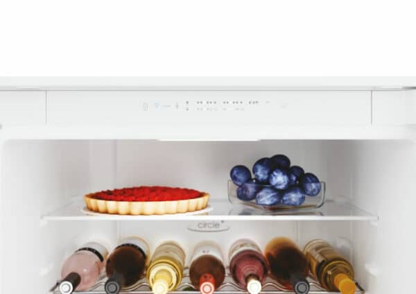 Candy CBT7719EW No Frost 70cm Wi-Fi Class E 364L Built-In Fridge-Freezer - Image 3